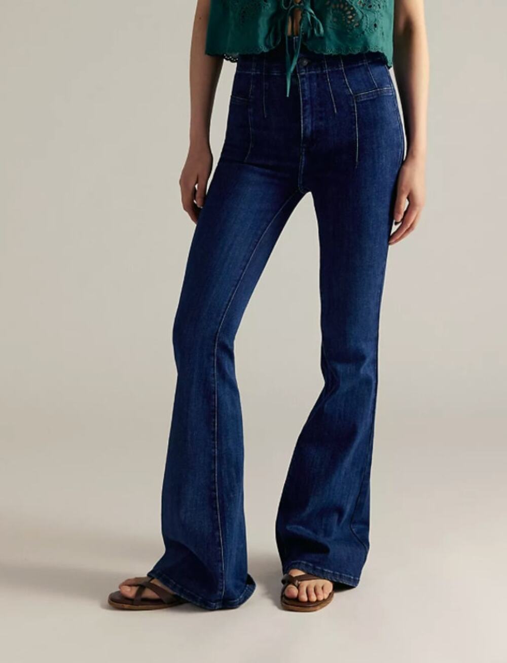 NWT We The Free Jayde High Rise Flare Jeans Size 25 Dark Wash